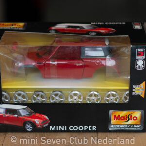 Die cast new MINI metal model kit  - Maisto
