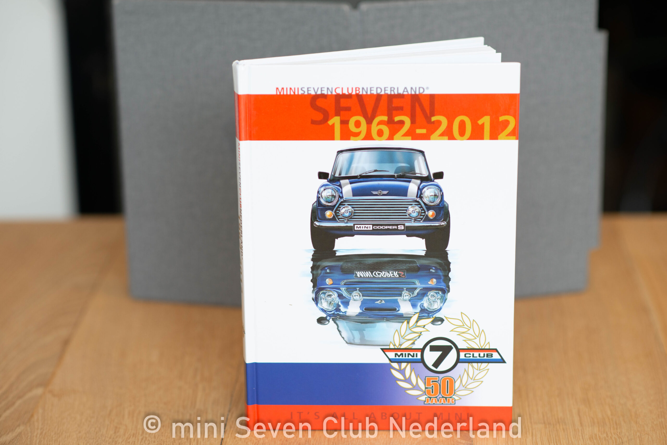 Jubileumboek Minin Seven Club Nederland - Afbeelding 4