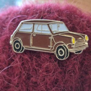 Mini bruin pin/speld